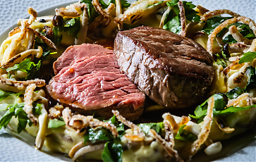 Beef fillet steak (200g) (GF, LFUR)   16.290